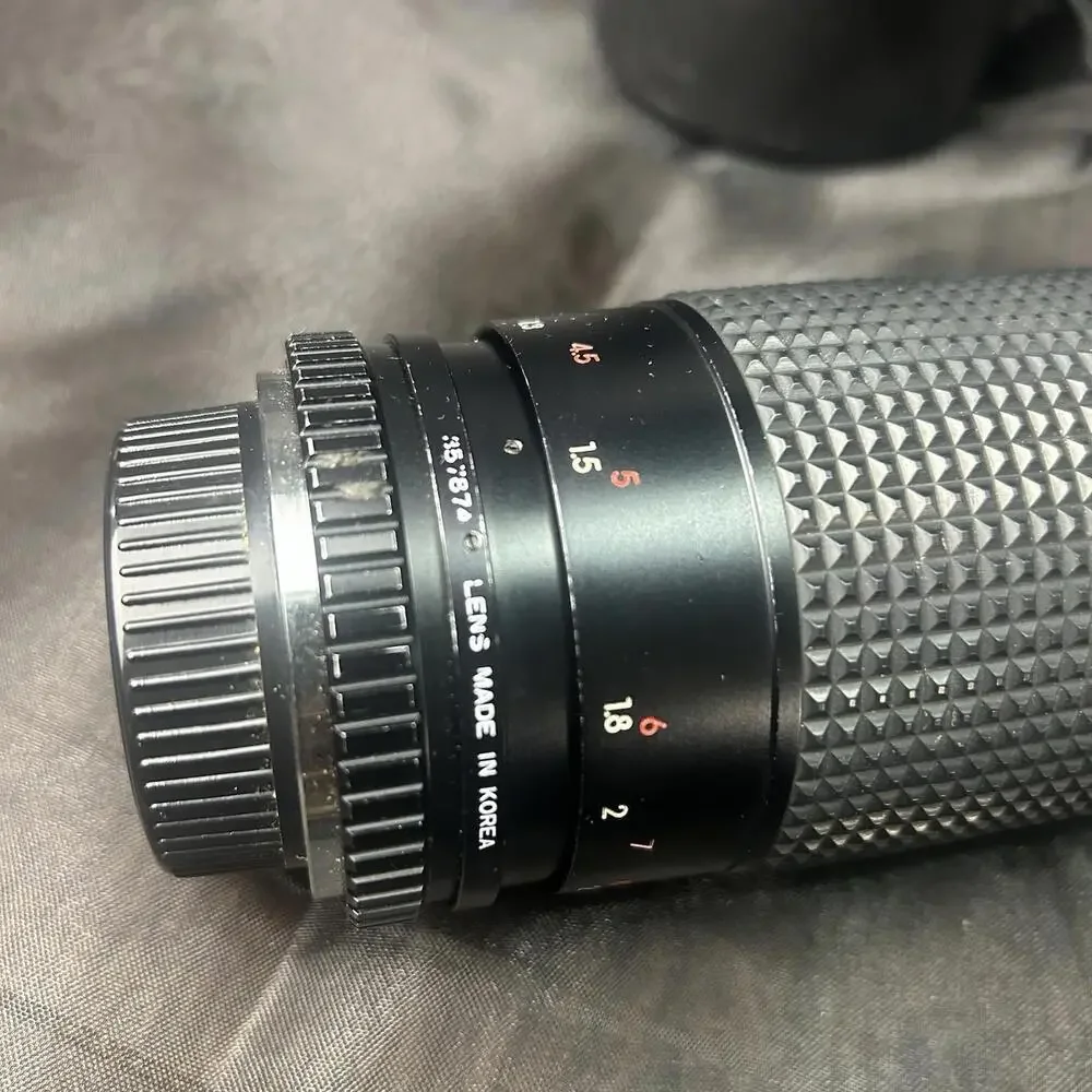 Albinar ADG 80-200mm f/3.9 Telephoto Zoom Lens Minolta MD Mount w Case